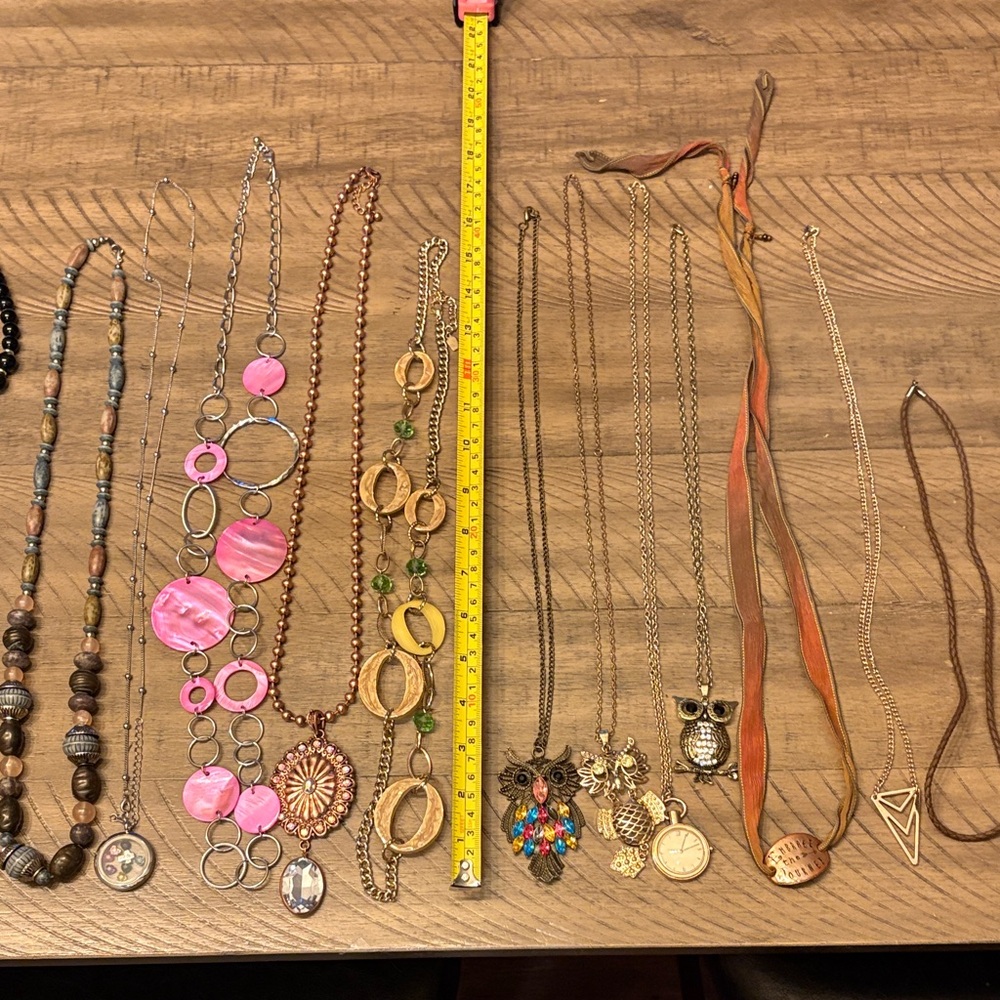 Charming Owl Pendant Necklace Set in Pink and Brown